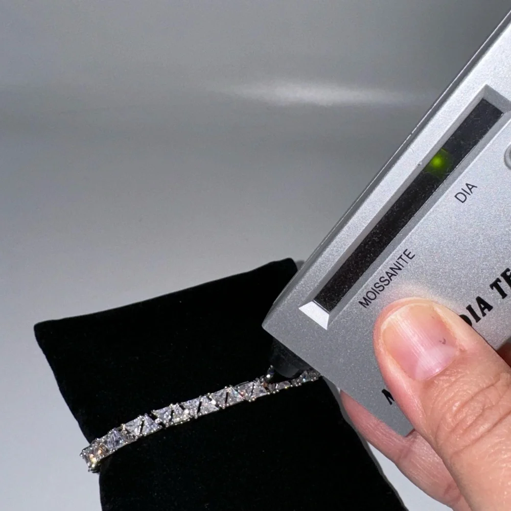 18k 13ct Trillion Tennis Bracelet - Picture 9 of 14